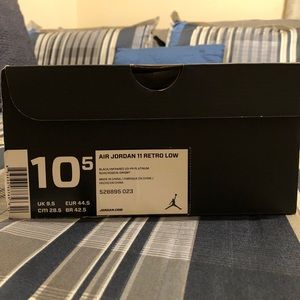 Air Jordan 11 Retro Low (used)